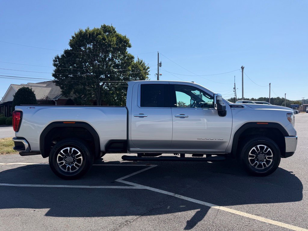 Used 2023 GMC Sierra 2500 SLT w/ SLT Preferred Package AWD/4WD image 2