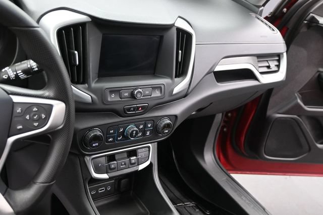 Used 2022 GMC Terrain SLE w/ Driver Convenience Package FWD image 26