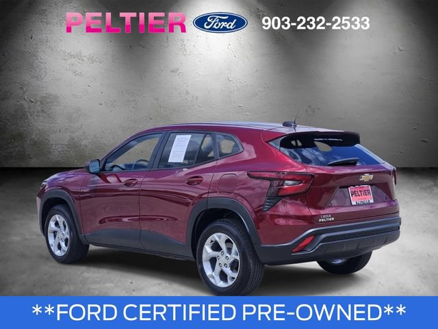 Used 2024 Chevrolet Trax LS w/ LS Convenience Package FWD image 4