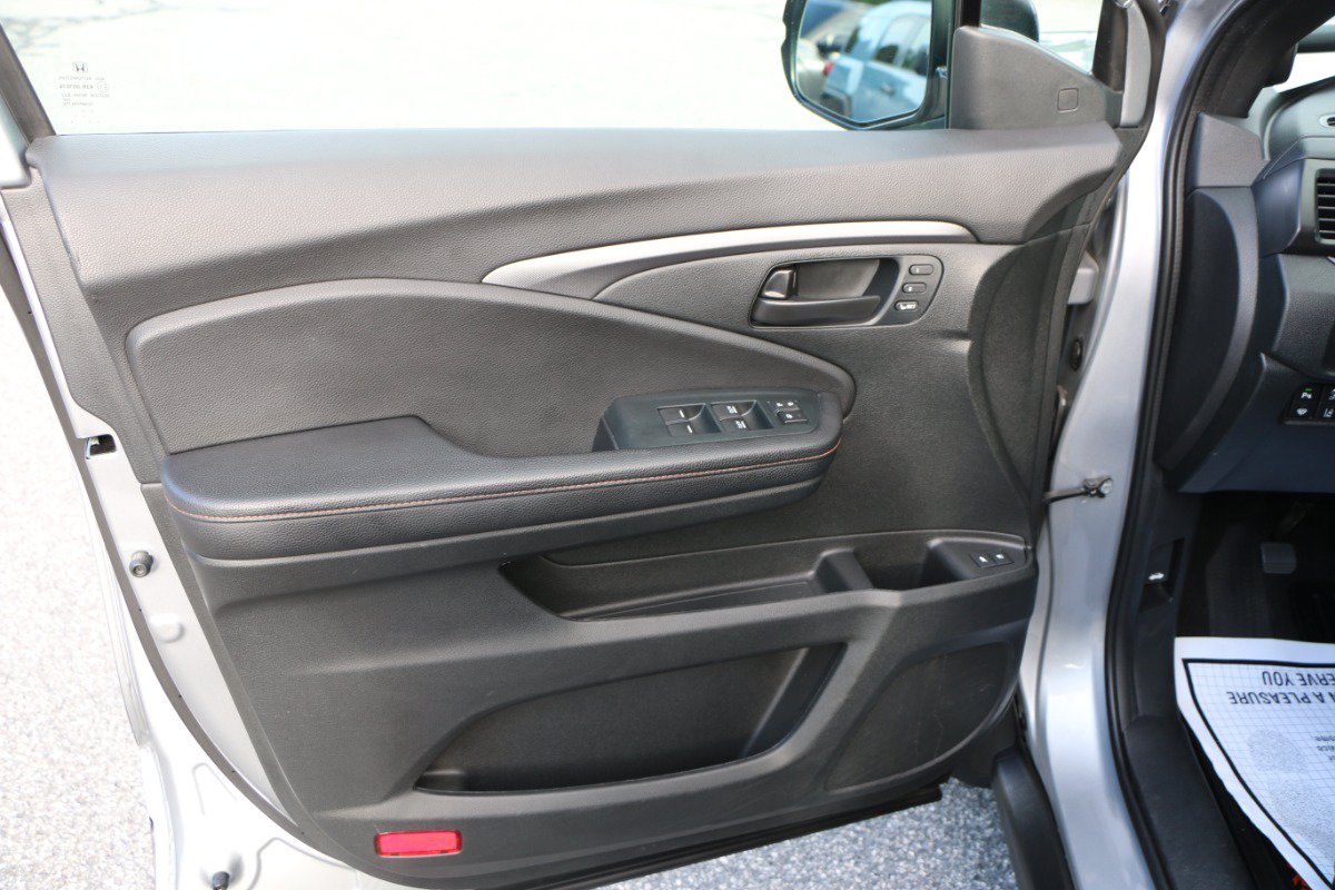 Used 2023 Honda Passport TrailSport image 16