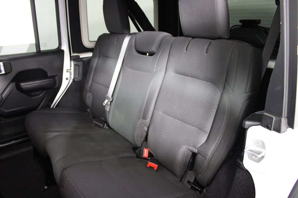 Used 2020 Jeep Wrangler Unlimited Sport AWD/4WD image 30