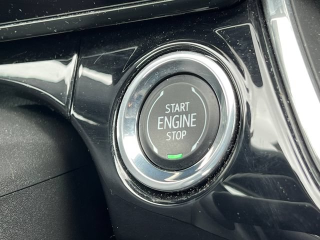 Used 2024 Chevrolet Trax RS w/ Driver Confidence Package FWD image 28