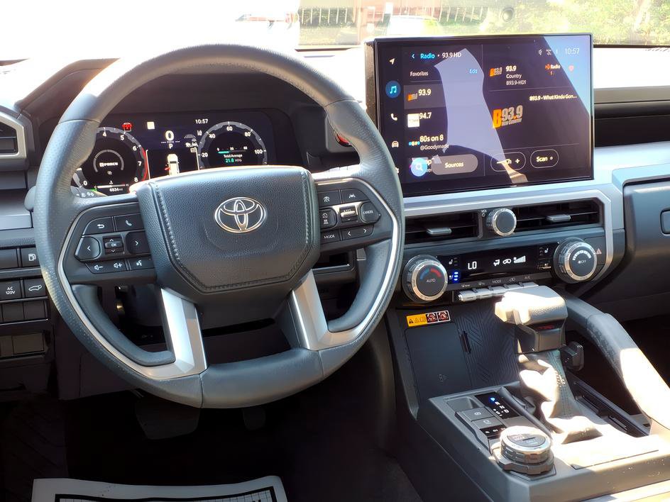 Certified 2026 Toyota 4Runner TRD Off-Road Premium AWD/4WD image 12