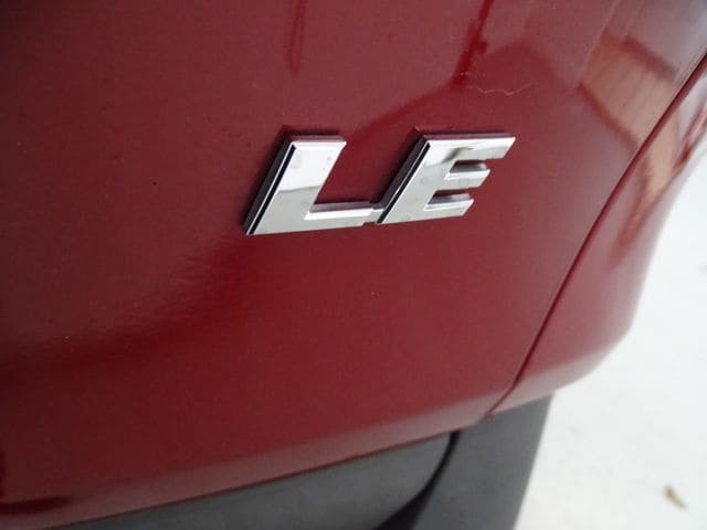 Used 2019 Toyota RAV4 LE FWD image 22