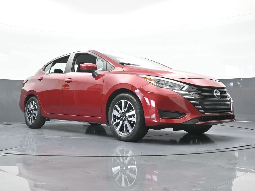 Used 2025 Nissan Versa SV image 57