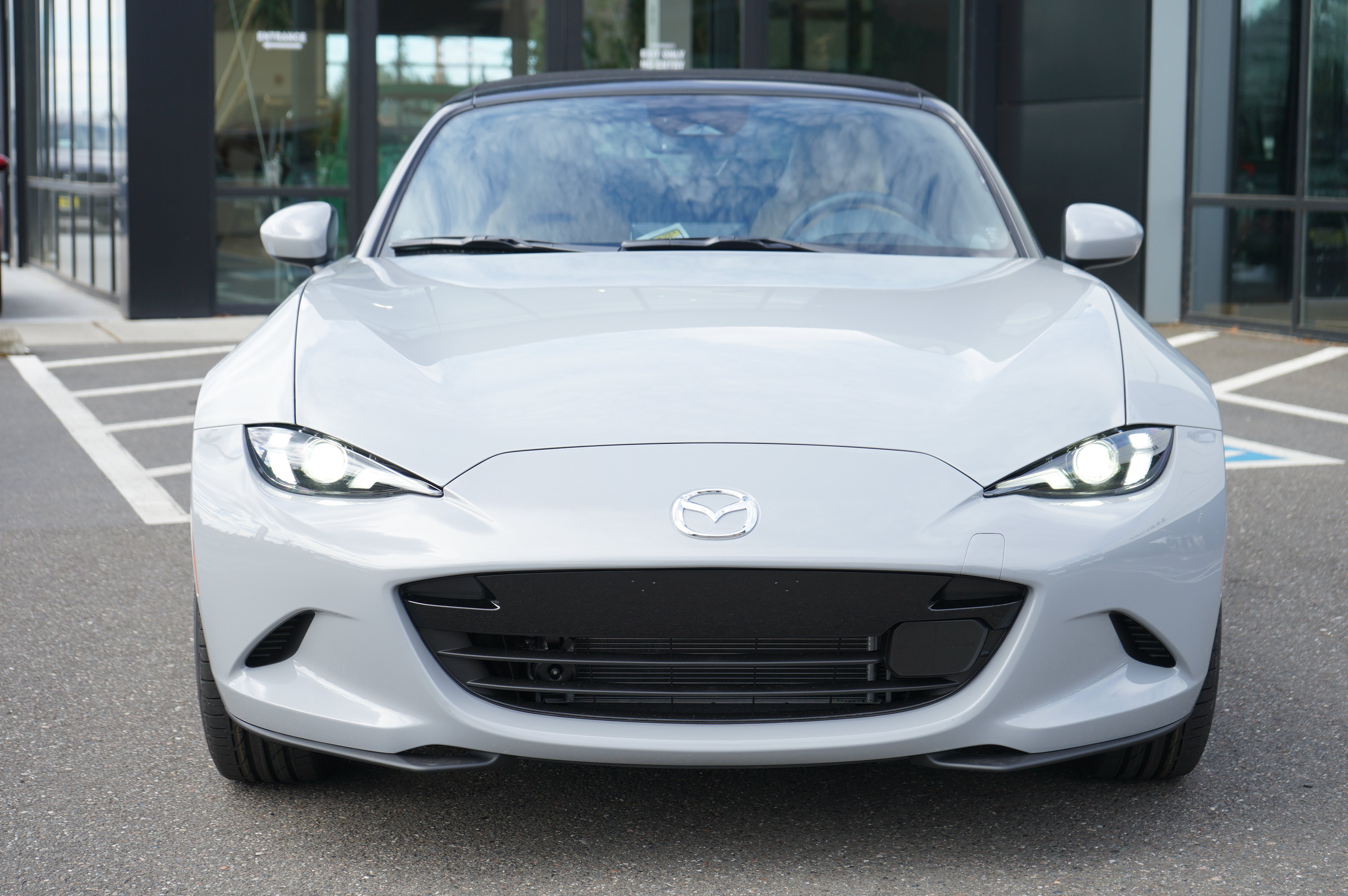 New 2026 MAZDA MX-5 Miata Grand Touring w/ Weather Package RWD image 9