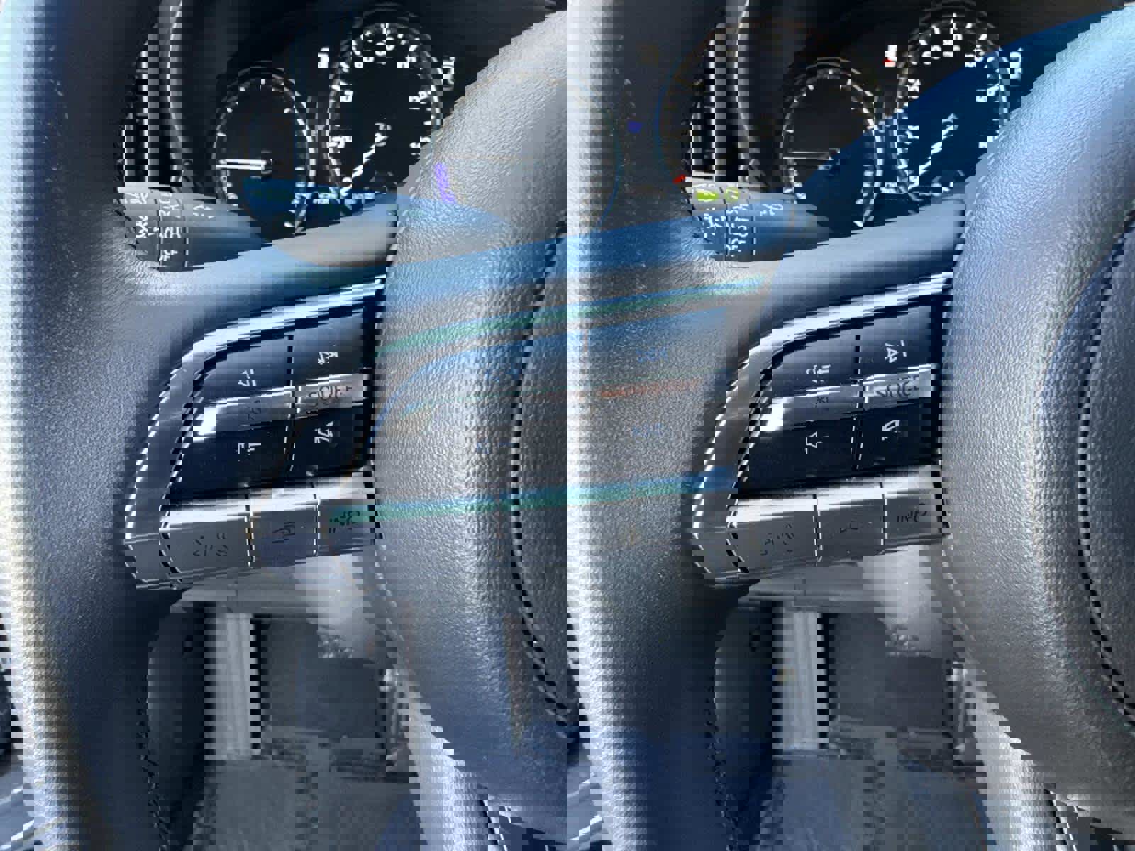 Certified 2025 MAZDA CX-50 AWD 2.5 Hybrid w/ Premium Pkg image 32