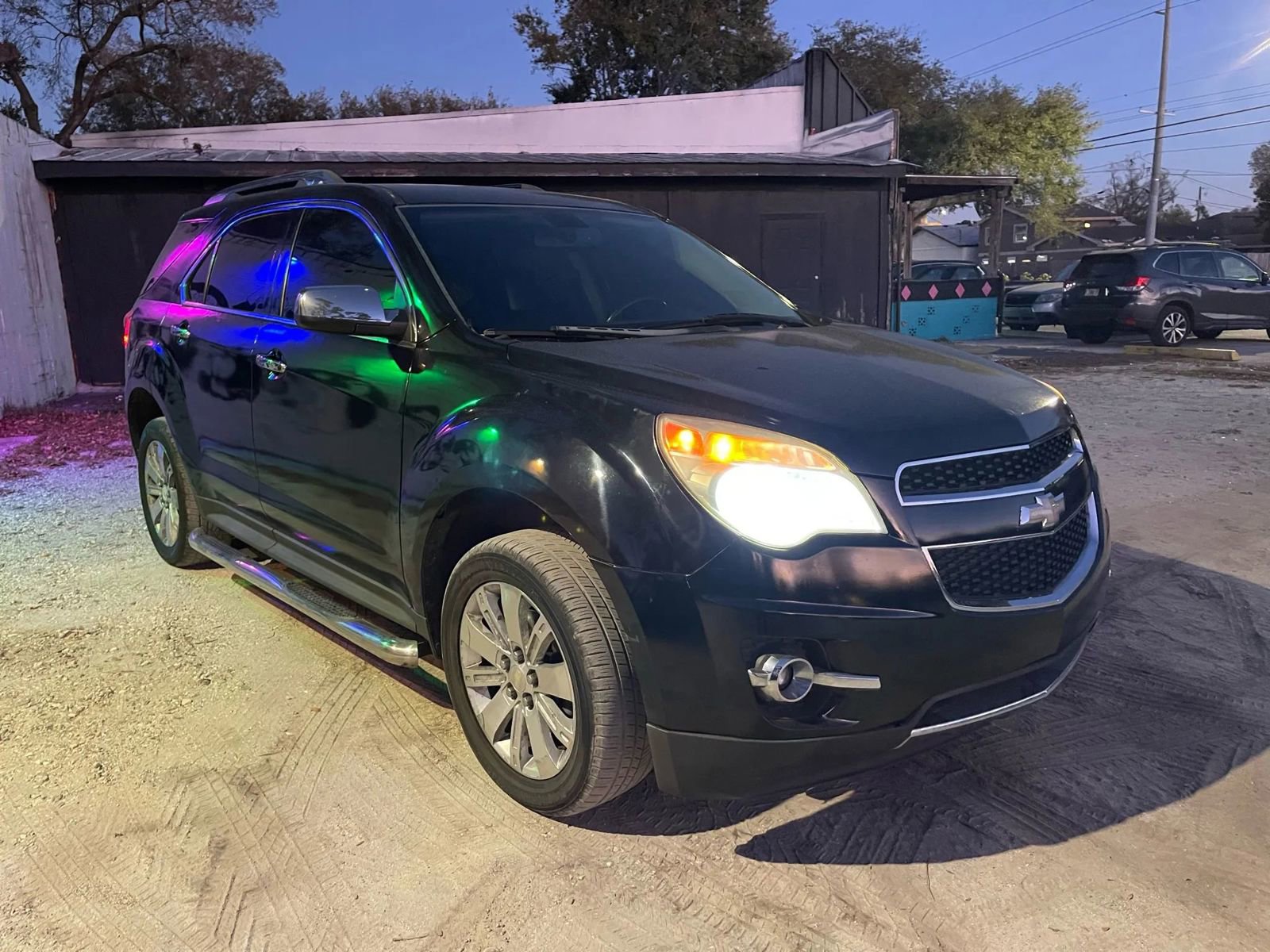 Used 2010 Chevrolet Equinox LT w/ Chrome Appearance Package image 3
