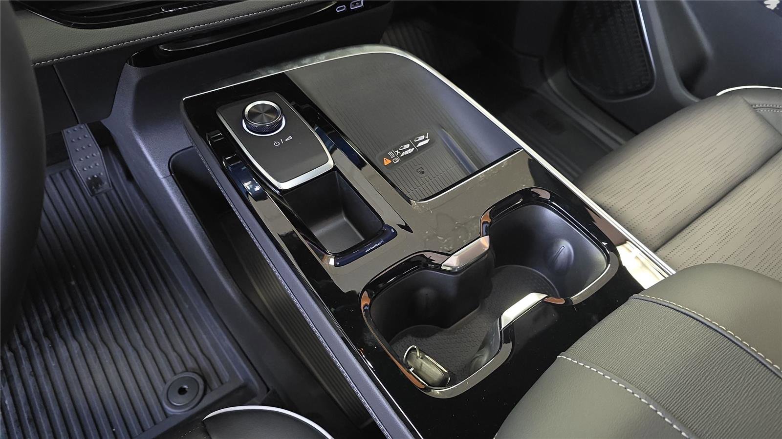 New 2026 Buick Enclave Sport Touring w/ Power Package image 28