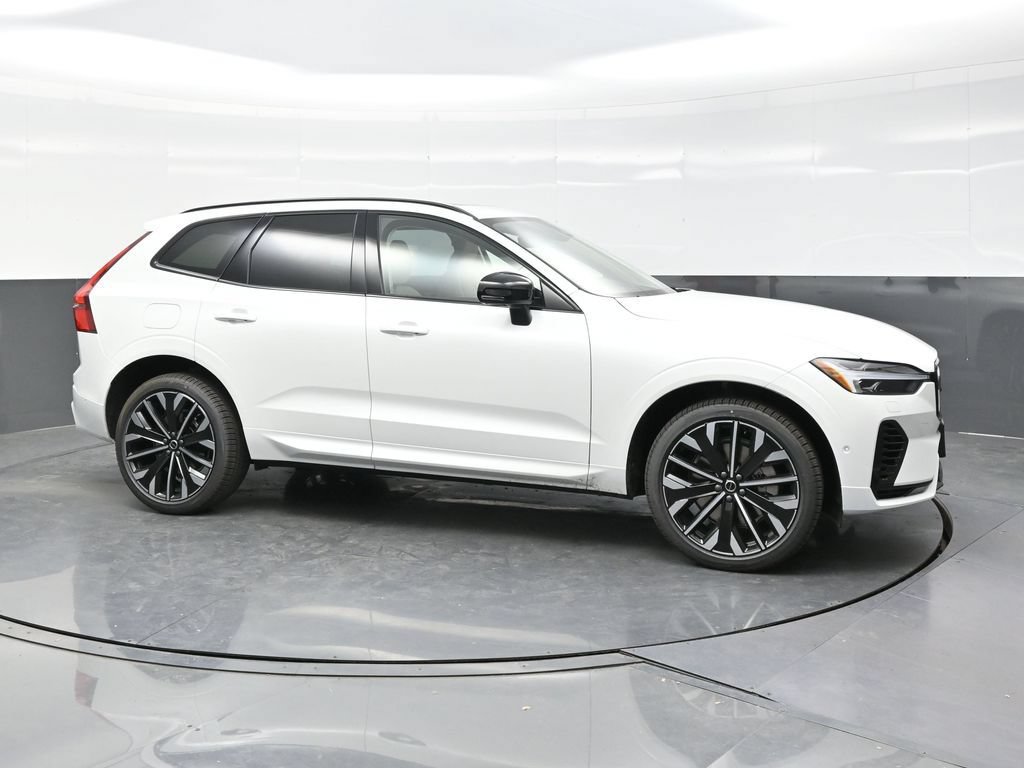New 2026 Volvo XC60 T8 Ultra w/ Protection Package Premier AWD/4WD image 8