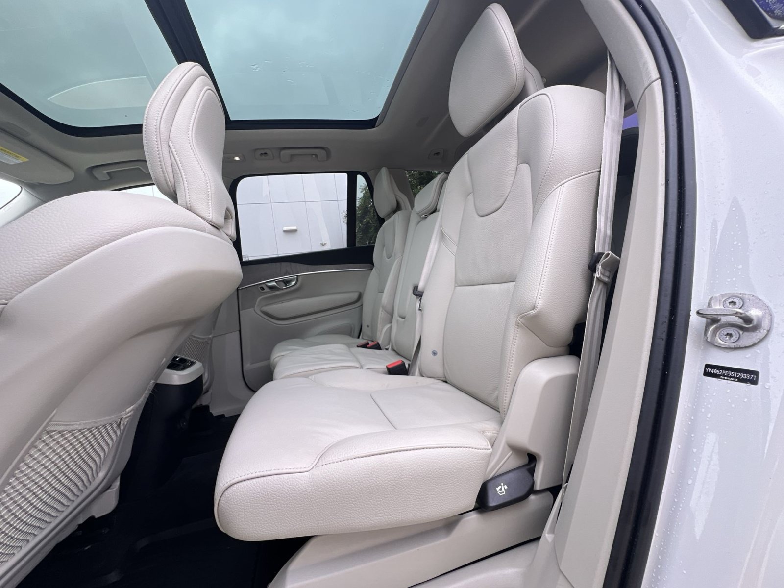 Used 2025 Volvo XC90 B6 Plus w/ Protection Package Premier AWD/4WD image 25