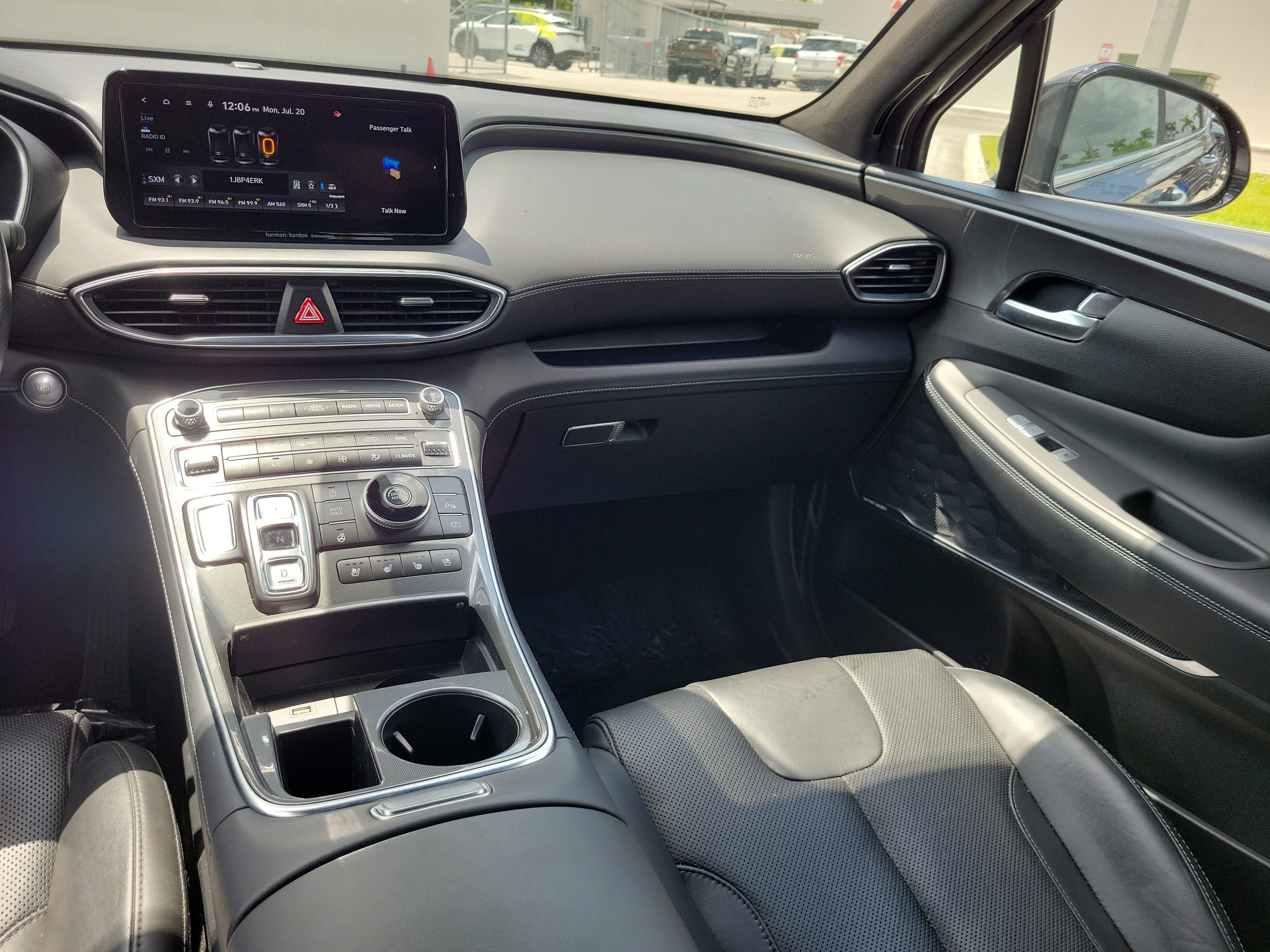 Used 2022 Hyundai Santa Fe Calligraphy FWD image 17