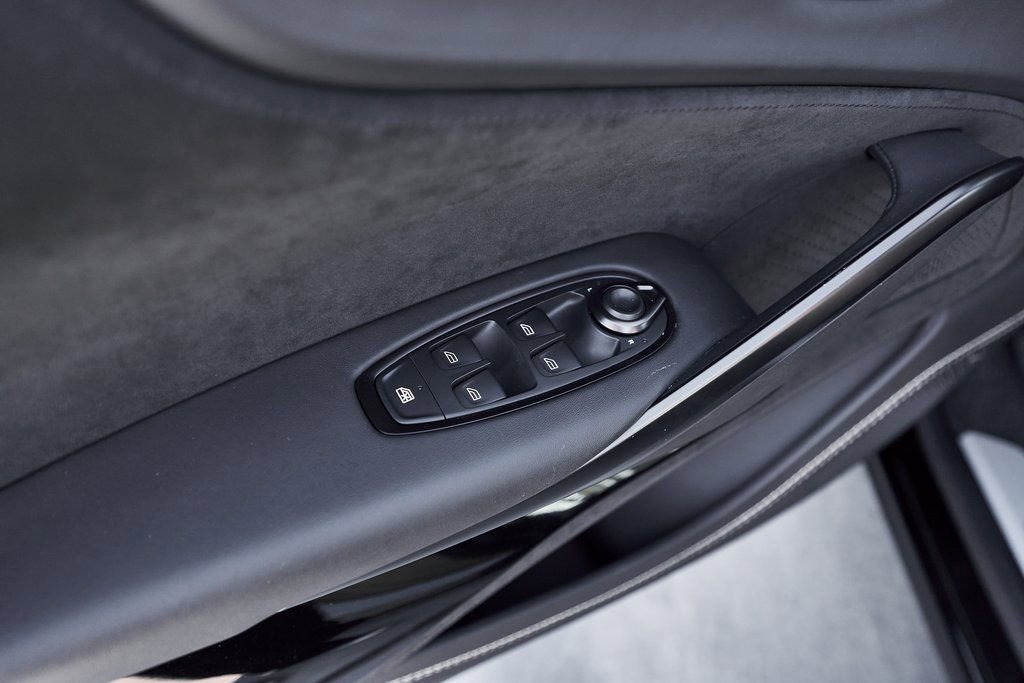 Used 2023 Aston Martin DBX 707 image 28