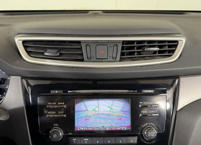 Used 2016 Nissan Rogue S FWD image 13