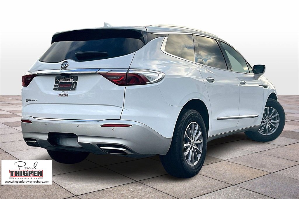 Used 2024 Buick Enclave Premium image 12