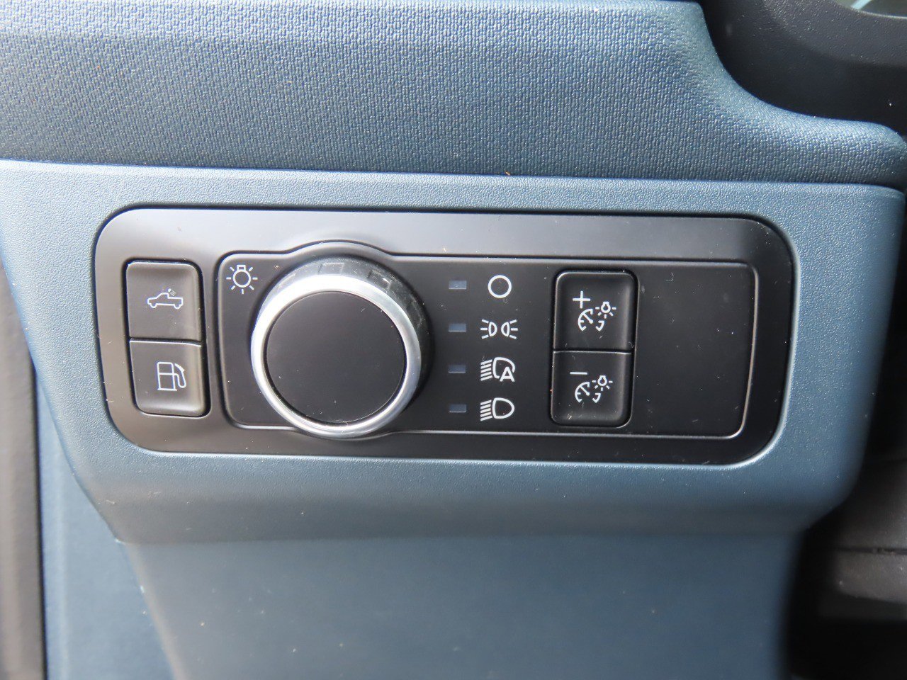 Used 2023 Ford Maverick XL FWD image 19