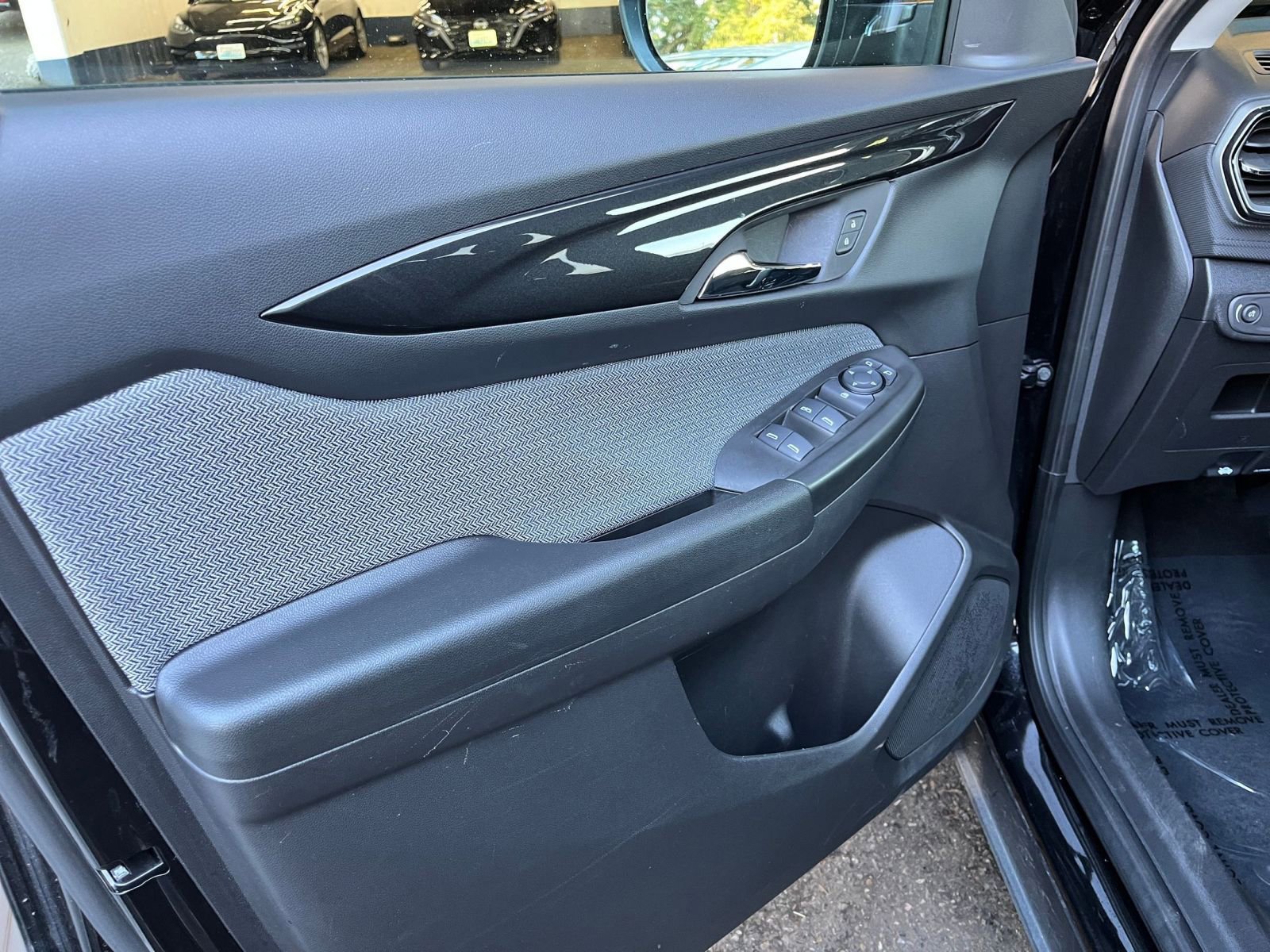 Used 2025 Chevrolet TrailBlazer LT FWD image 18