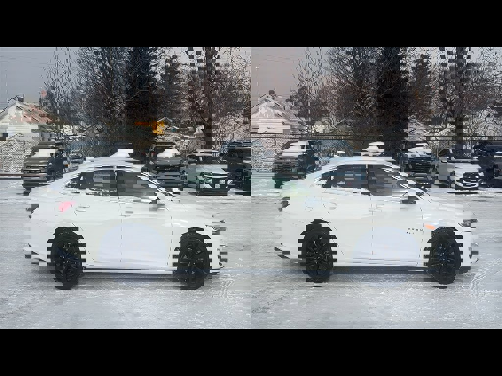 Used 2024 Chevrolet Malibu LT w/ Sport Edition image 6