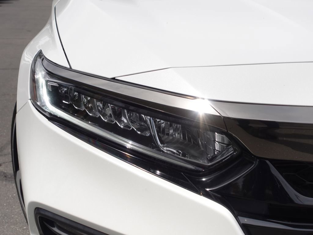 Used 2020 Honda Accord Sport image 3