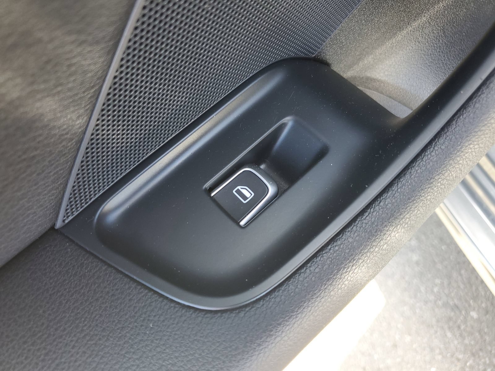 Used 2016 Audi A3 1.8T Premium FWD image 16