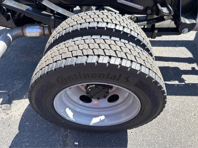 New 2026 Ford F550 4x4 Regular Cab Super Duty image 15