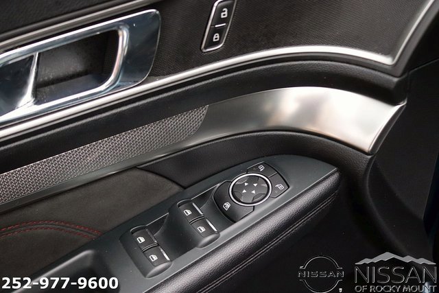 Used 2018 Ford Explorer XLT w/ Equipment Group 202A image 11