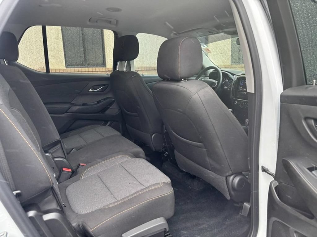 Used 2021 Chevrolet Traverse LS AWD/4WD image 11