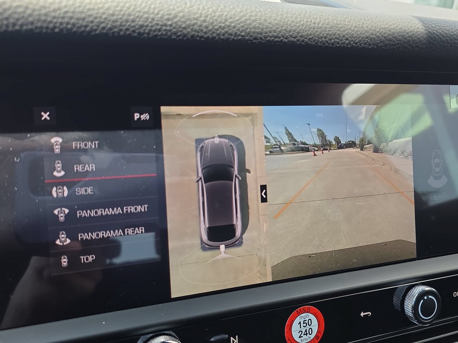 New 2026 Porsche Macan AWD/4WD image 21
