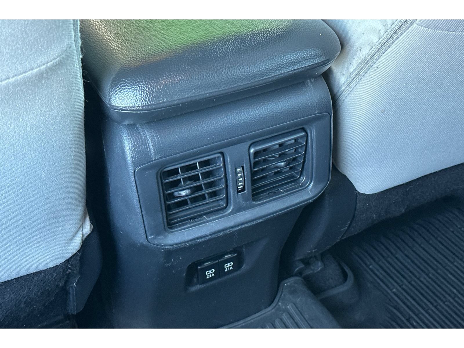 Used 2020 Toyota RAV4 XLE w/ Convenience Package AWD/4WD image 14