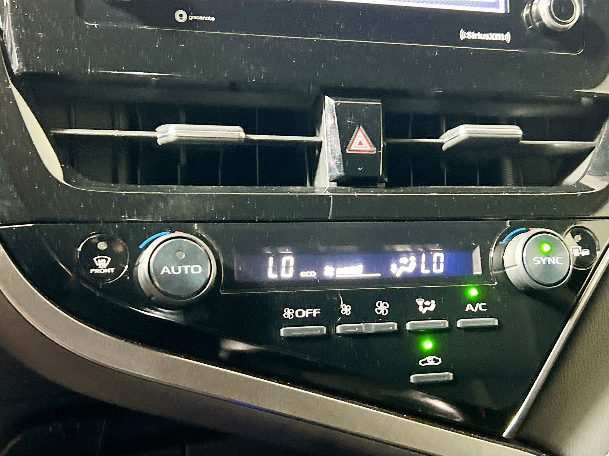 Used 2023 Toyota Camry SE image 26