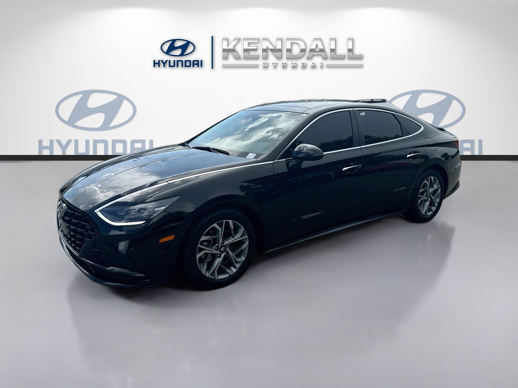 Used 2023 Hyundai Sonata SEL w/ Convenience Package FWD image 3