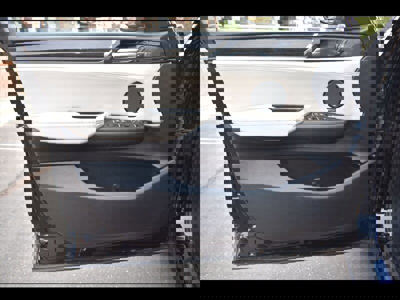 Used 2016 BMW X3 xDrive28i w/ Premium Package image 18