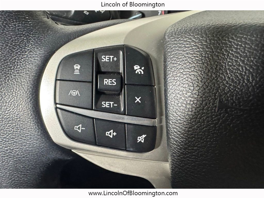 Used 2022 Ford Explorer XLT w/ Equipment Group 202A AWD/4WD image 52