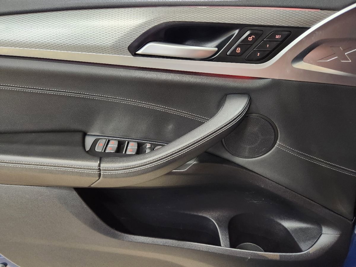 Used 2020 BMW X4 M40i w/ Premium Package image 41