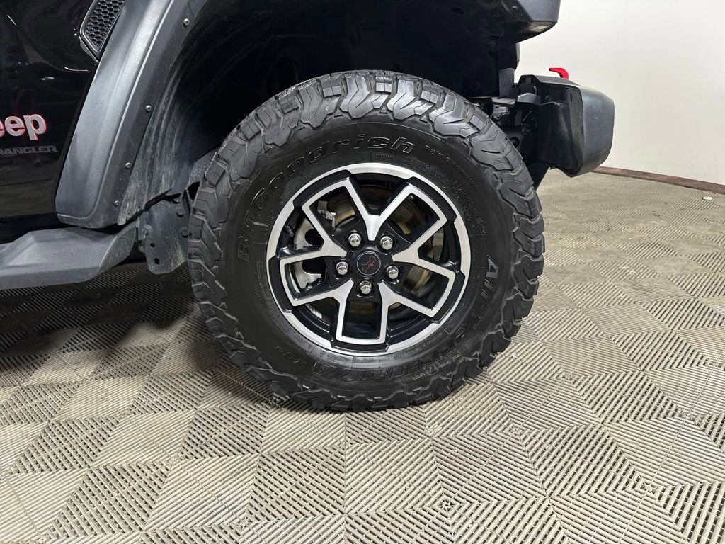 Used 2024 Jeep Wrangler Unlimited Rubicon w/ Convenience Group image 12