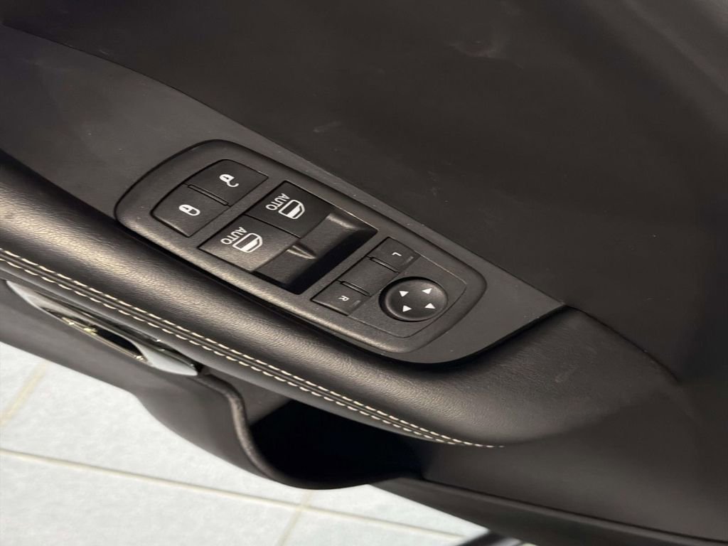 Used 2022 Dodge Challenger SRT Hellcat w/ Plus Package image 13