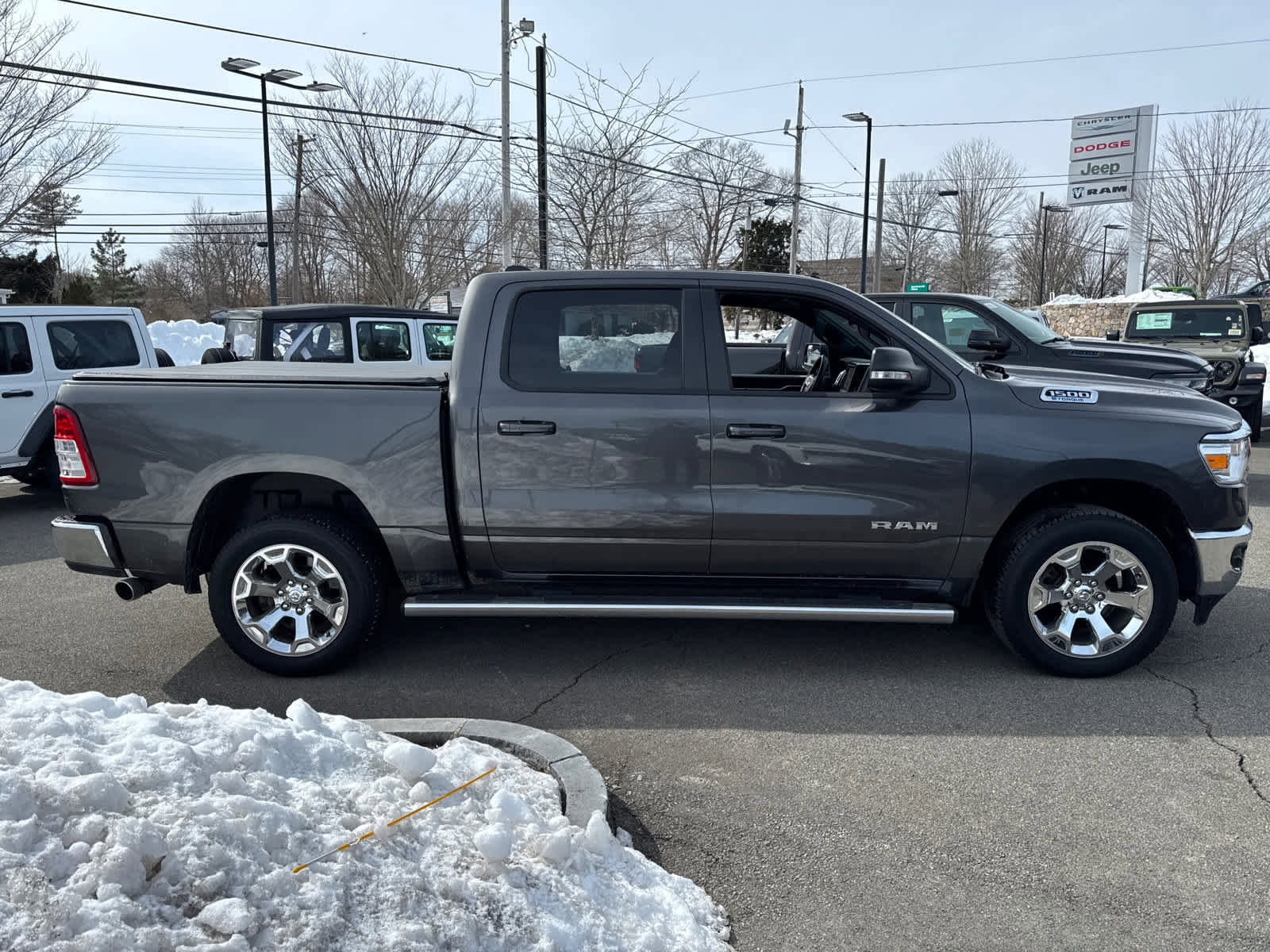 Used 2023 Jeep Grand Cherokee Limited w/ Luxury Tech Group II image 46