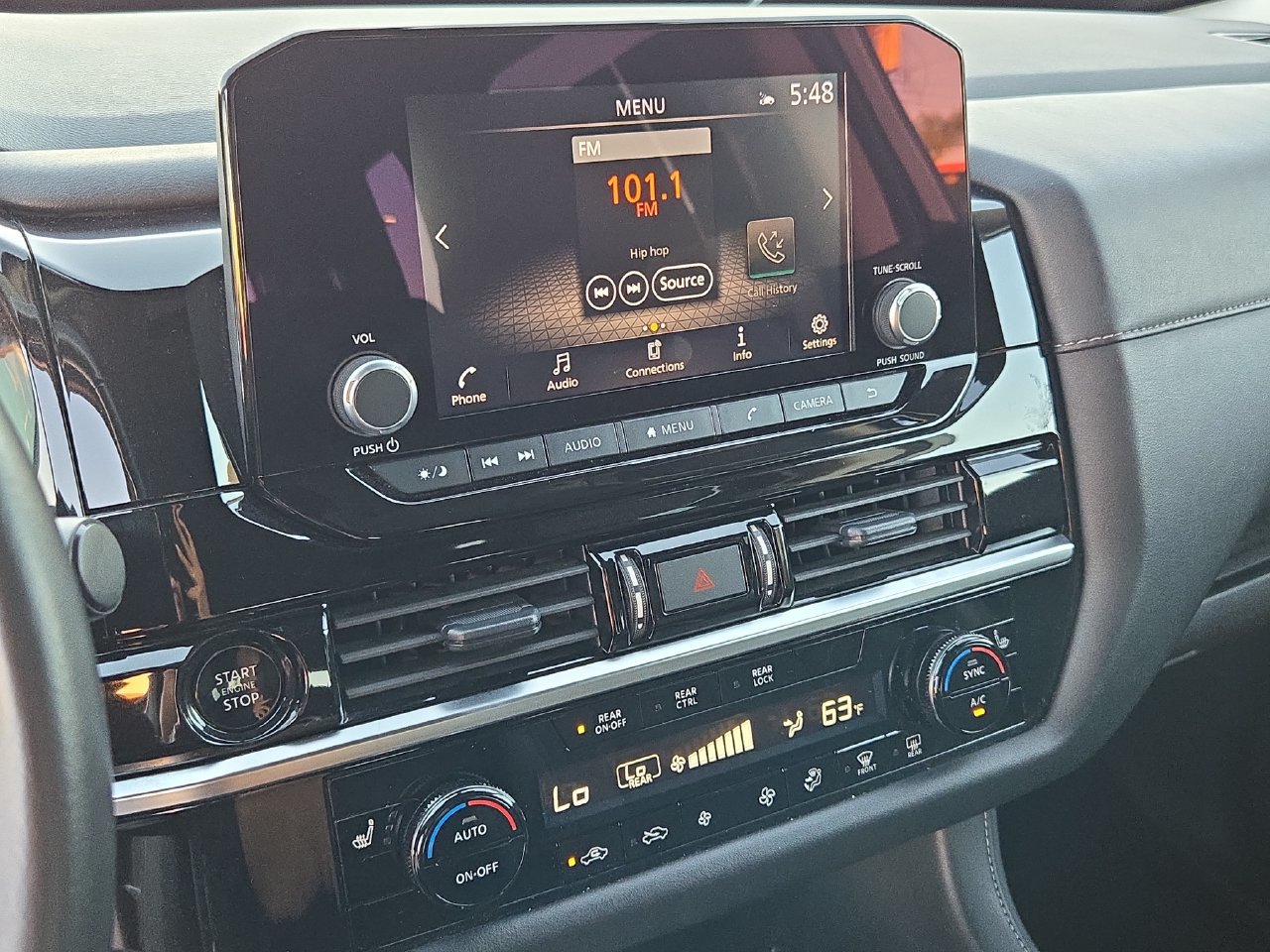 Certified 2025 Nissan Pathfinder SV FWD image 20