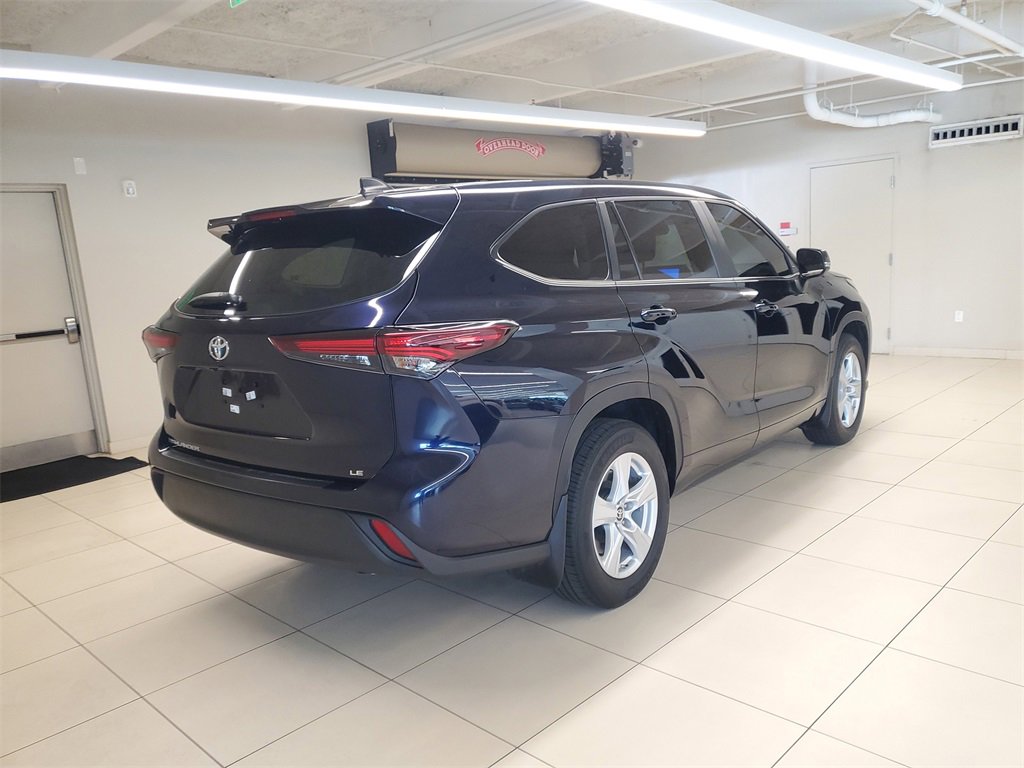 Certified 2024 Toyota Highlander LE image 8