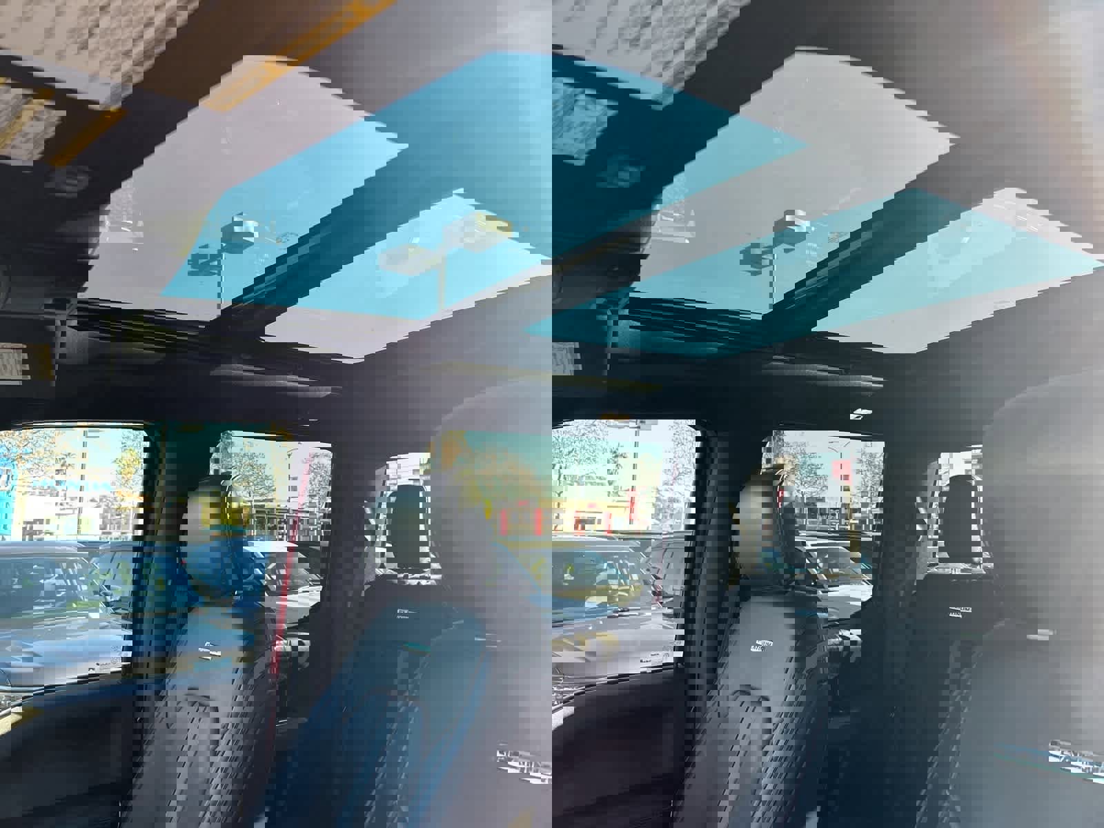 Used 2019 Ford F350 Platinum w/ Platinum Ultimate Package image 65