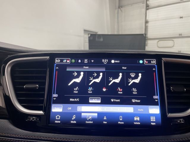 Used 2024 Chrysler Pacifica Pinnacle image 23