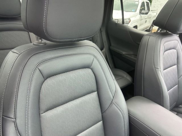 Used 2025 Chevrolet Equinox LT w/ Convenience Package II FWD image 17