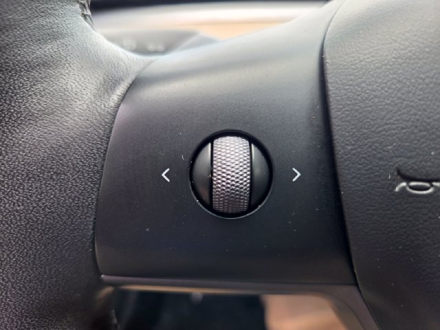 Used 2023 Tesla Model 3 Standard Range RWD image 38