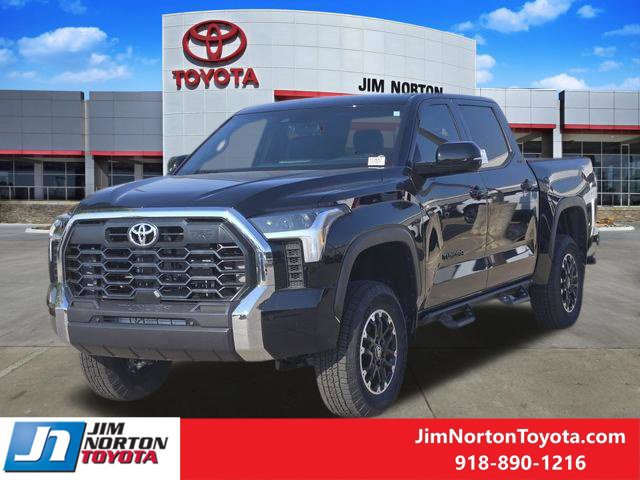 New 2026 Toyota Tundra SR5 w/ TRD Off-Road Premium Package AWD/4WD image 2
