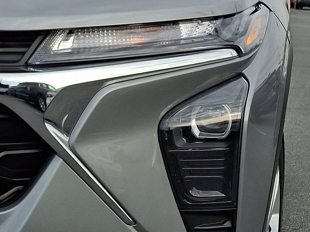 Used 2024 Chevrolet Trax LS image 11