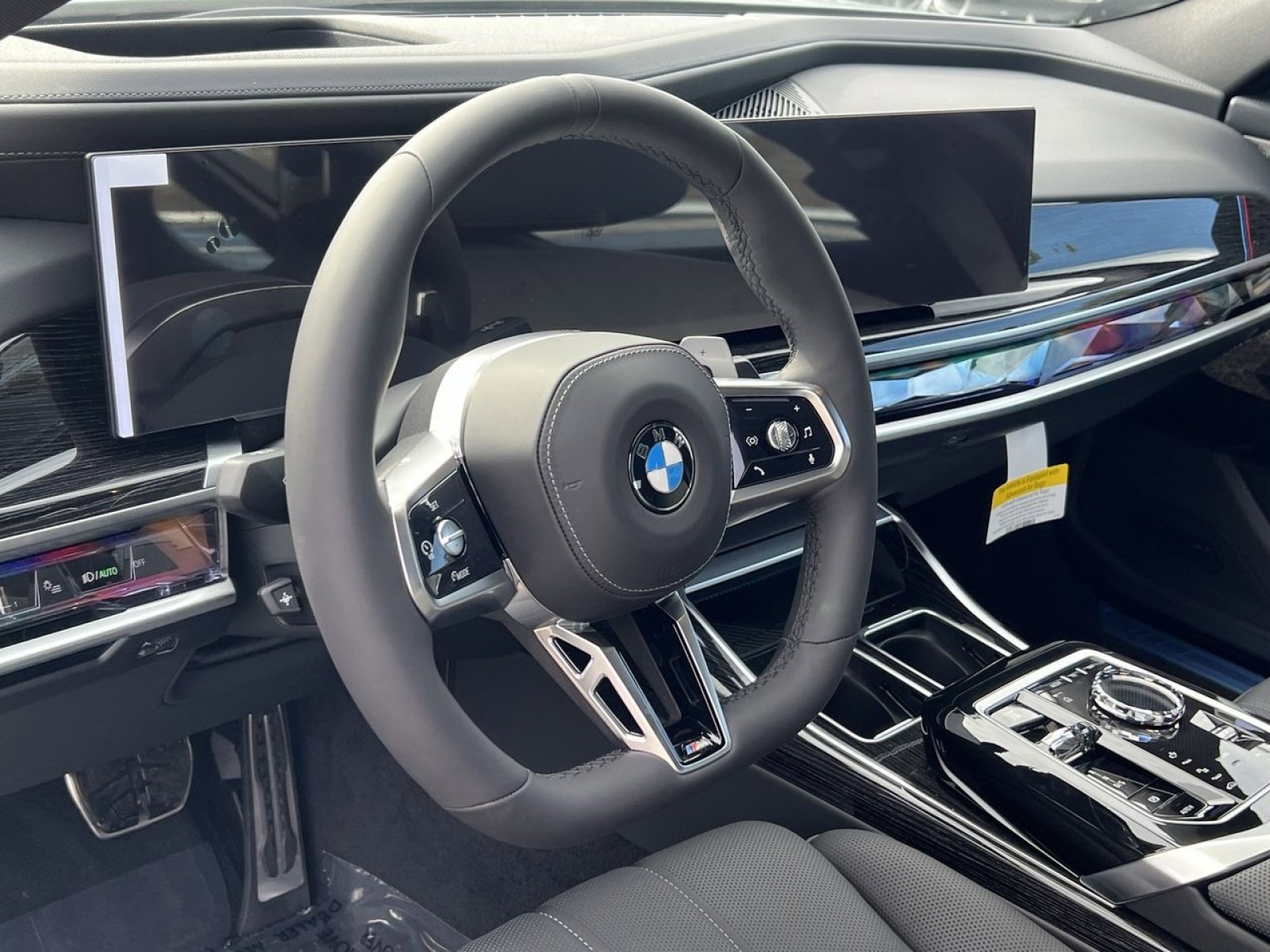 New 2026 BMW 760i xDrive w/ Executive Package image 13