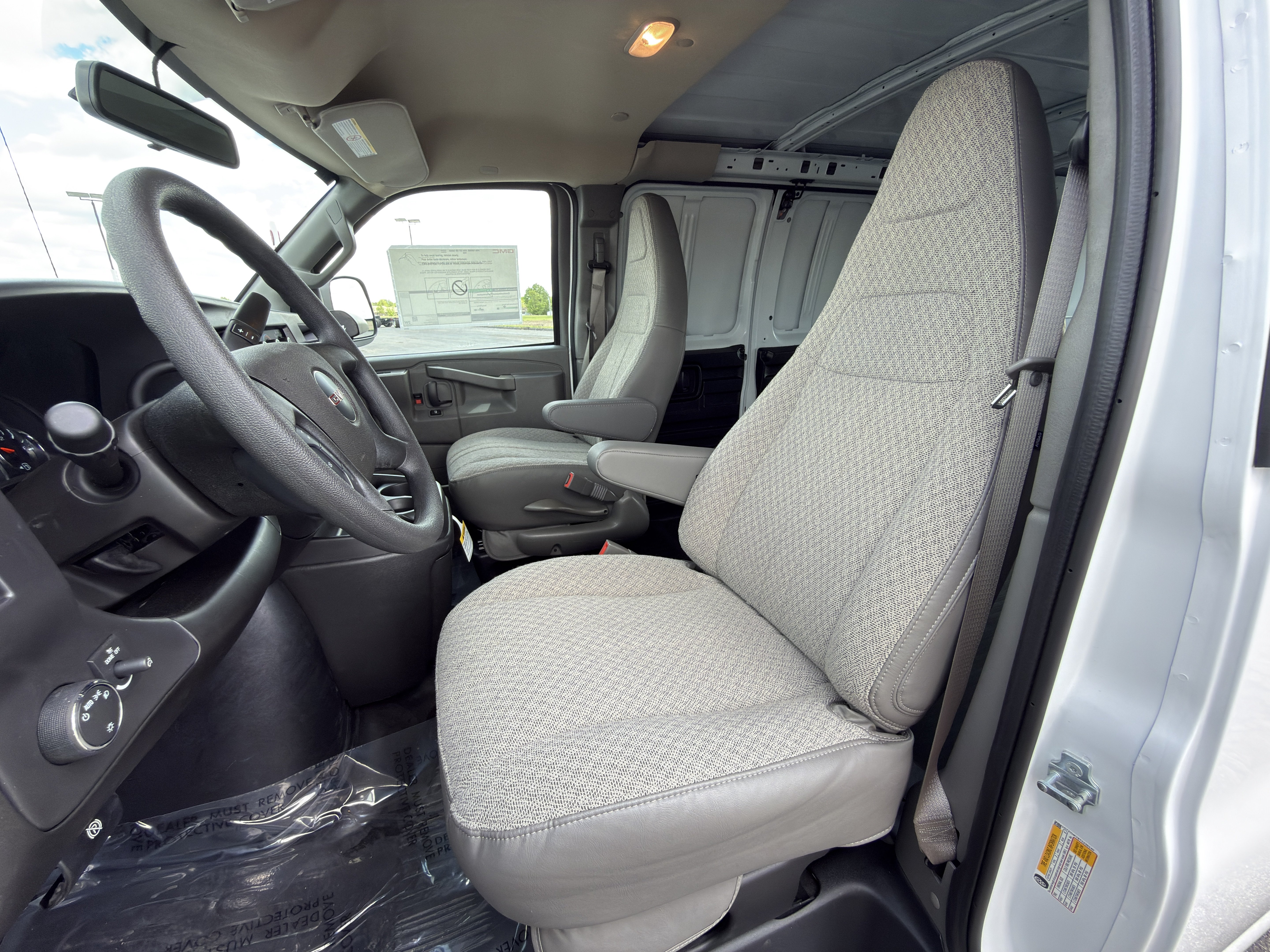New 2026 GMC Savana 3500 Extended w/ Driver Convenience Package RWD image 11