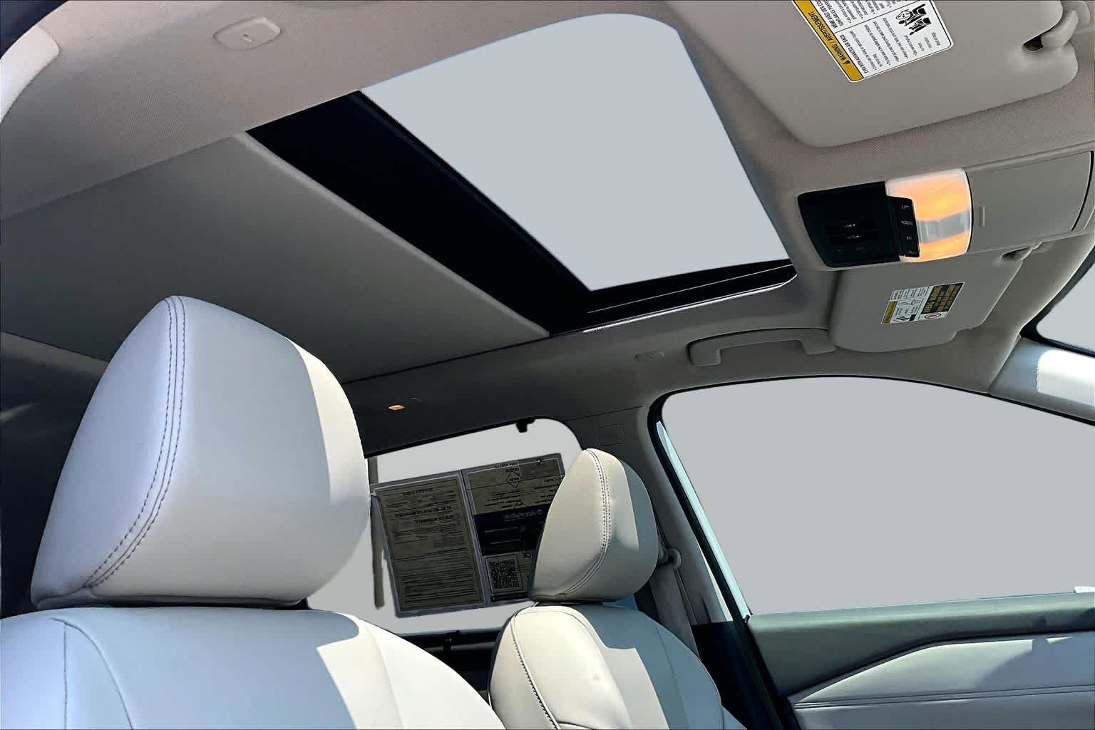 Used 2024 Nissan Rogue SL w/ SL Premium Package FWD image 14