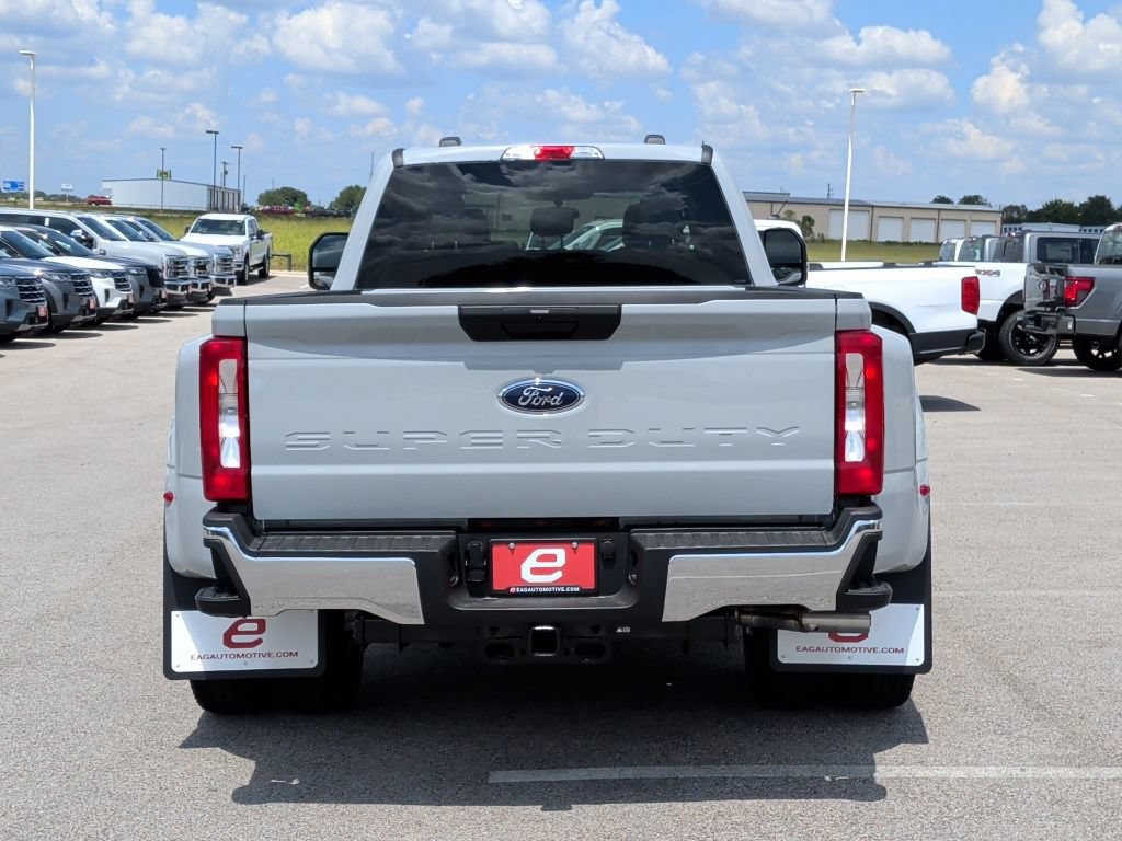 New 2026 Ford F350 XLT AWD/4WD image 7