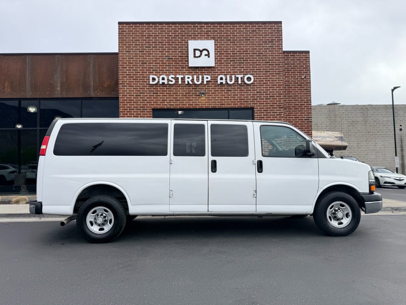 Used 2014 Chevrolet Express 3500 LT w/ LT Preferred Equipment Group image 8